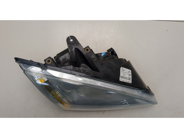 Фара передняя Ford Focus 2 2005-2008 правая