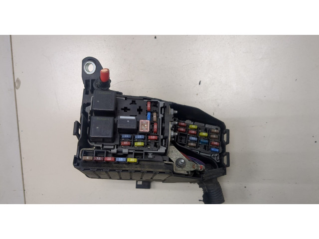 Блок предохранителей  Volvo V70 2007-2013      6G9T14A076MA   