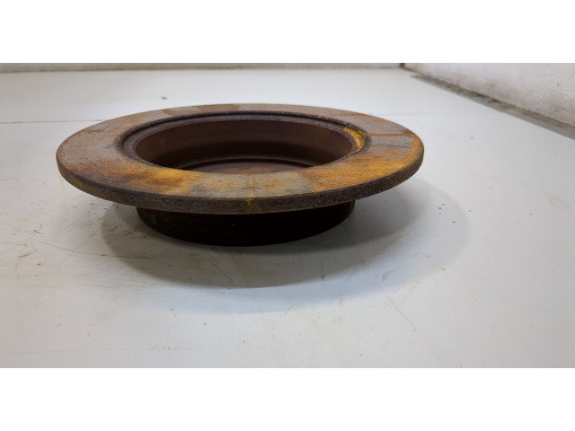 Диск тормозной  Pontiac Vibe 2 2008-2010   задний         