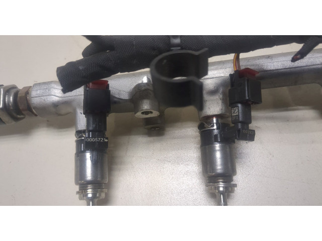 Форсунка топливная  Audi Q3 2018-    04E906036AD     