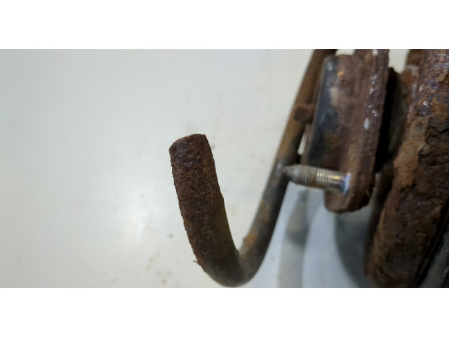 Стойка амортизатора Mitsubishi Outlander XL 2006-2012