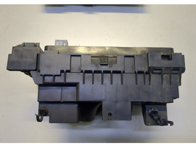 Блок предохранителей  Jeep Cherokee 2013-2023         