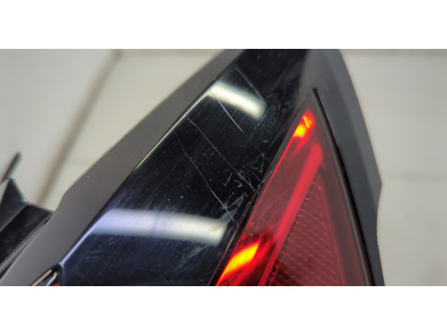 Задний фонарь 8330B278