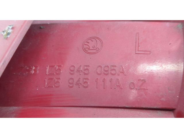 Задний фонарь 1Z5945111A