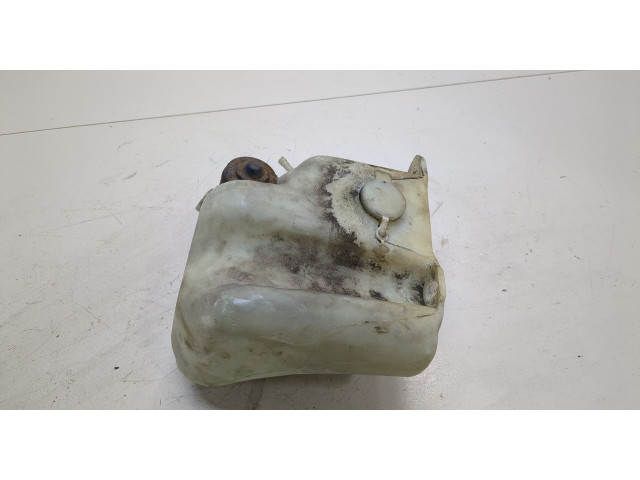 Бачок омывателя Mitsubishi Pajero 1982-1991