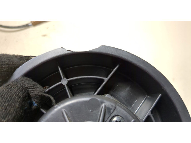 Моторчик печки  Nissan Rogue 2014-2020        