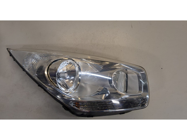 Фара передняя  KIA Venga правая 