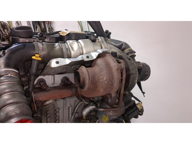 Клапанная крышка двигателя ДВС  Ford C-Max 2010-2015 1.6     