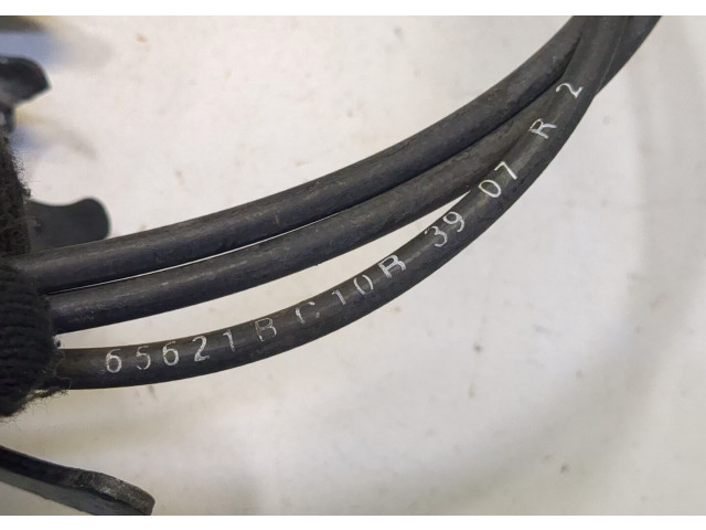 Замок капота Nissan X-Trail (T30) 2001-2006