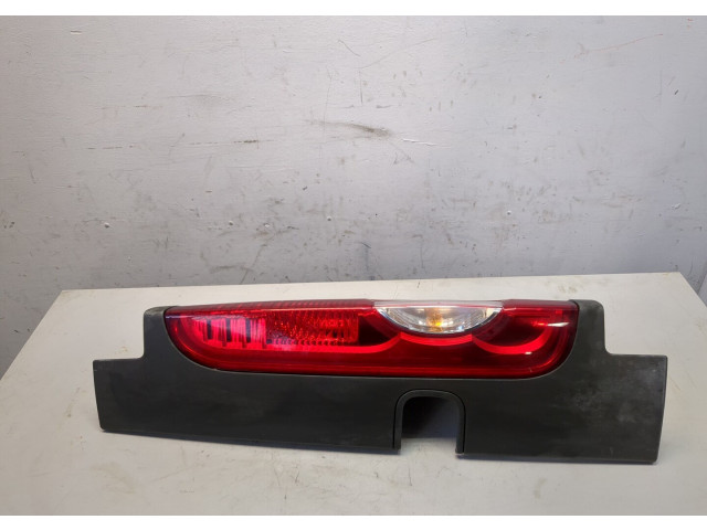 Задний фонарь     93857722   Opel Vivaro 2001-2014 