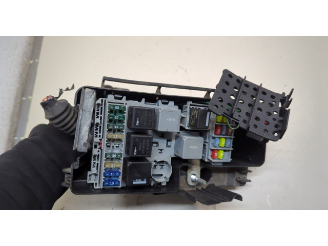 Блок предохранителей  Volvo XC90 2002-2014      30797010   