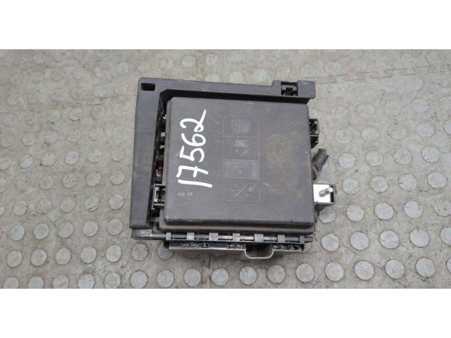 Блок предохранителей Cadillac XT5 2016-2019