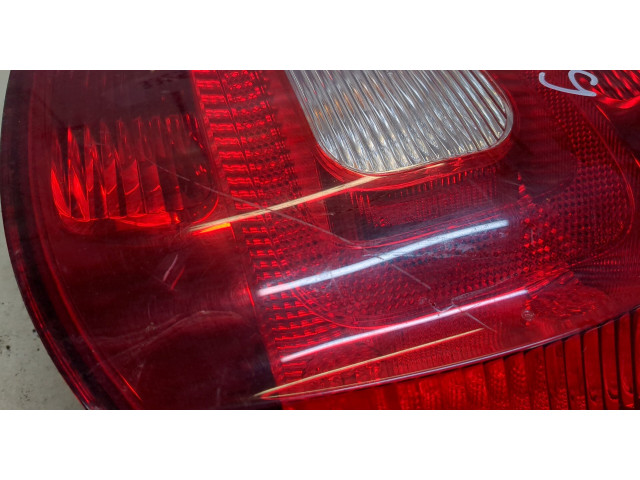 Задний фонарь