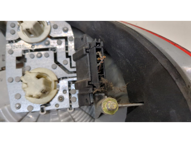 Задний фонарь     A2108205364   Mercedes E W210 1995-2002 