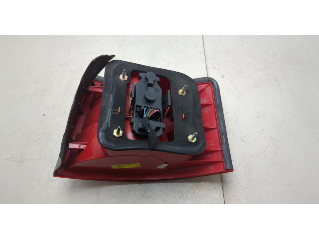 Задний фонарь 4B9945095C