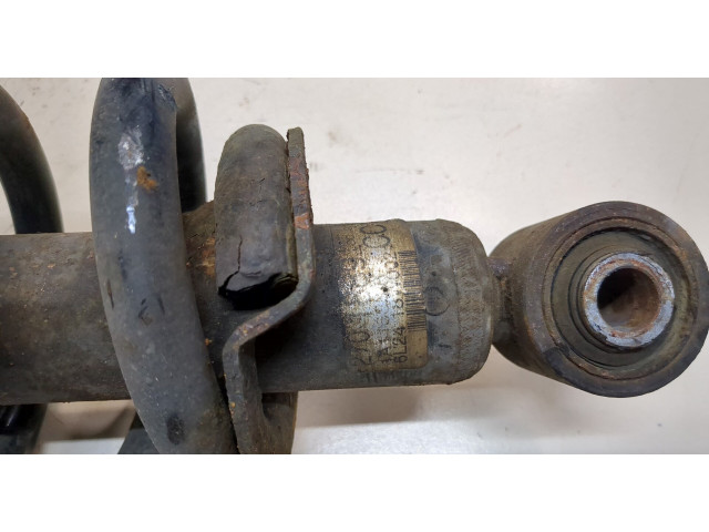 Стойка амортизатора  Ford Explorer 2006-2010      