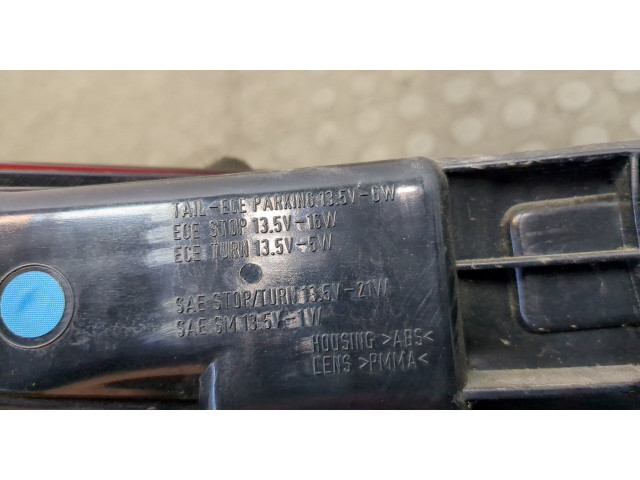 Задний фонарь          