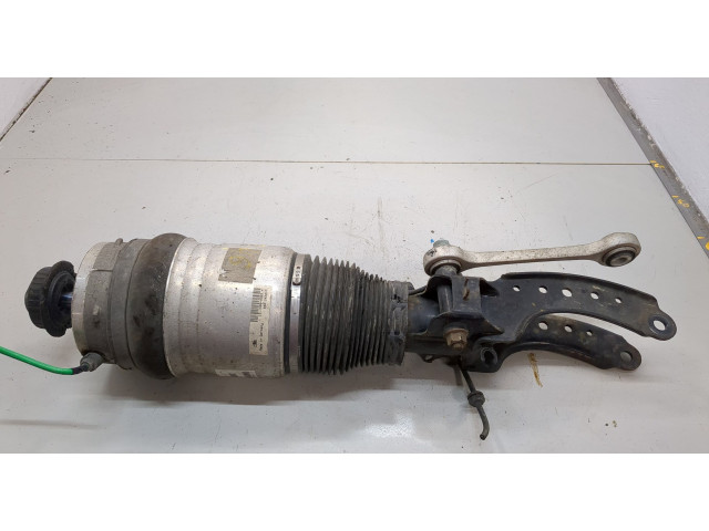 Стойка амортизатора Volkswagen Touareg 2002-2007 7L6616040D