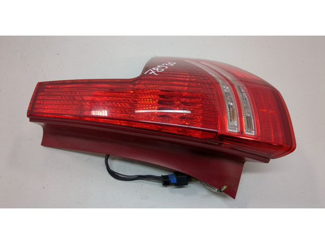 Задний фонарь