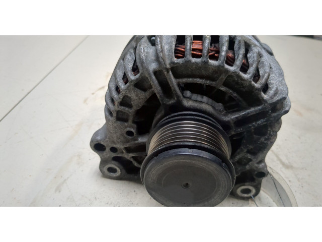 Генератор  Volkswagen Touran 2003-2006           