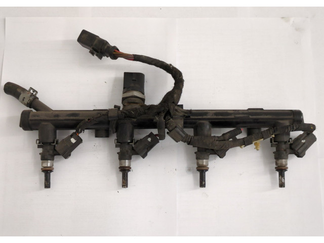 Форсунка топливная  Volkswagen Golf 7 2012-2020    06L906036L, 06K133317G     