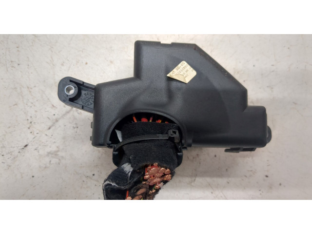 Блок предохранителей  Volkswagen Golf 6 2009-2012         