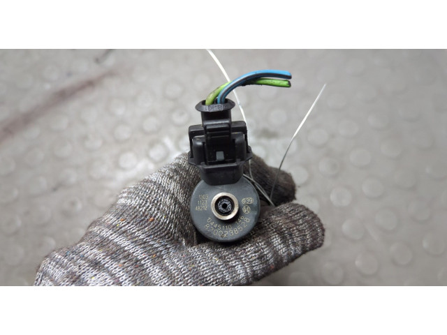 Форсунка топливная  Volvo S40 / V40 1995-2004    8602508     