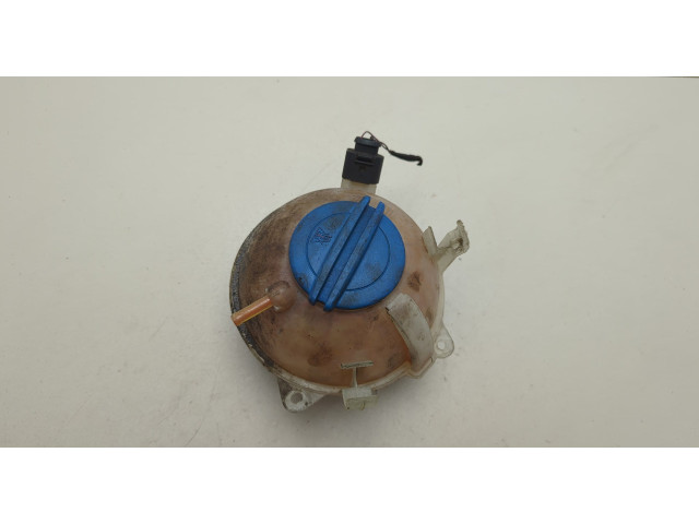 Бачок расширительный  Volkswagen Passat CC 2008-2012 1K0121407A   