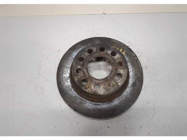 Диск тормозной Skoda Yeti 2013-2018 1.2 задний 1K0615601AB, 5Q0615601F