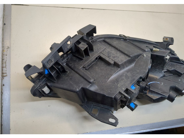 Фара передняя  Renault Scenic 2009-2012 левая 