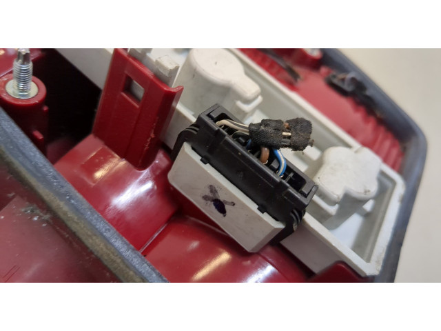 Задний фонарь 1Z5945111A