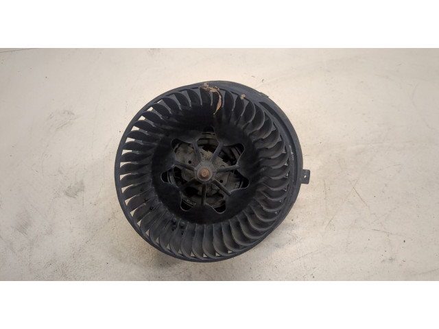 Моторчик печки  Skoda Octavia (A5) 2008-2013 1K2820015G      1K2820015G   