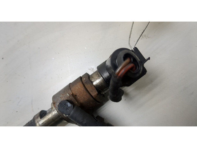 Форсунка топливная Volkswagen Golf Plus 03L130277S