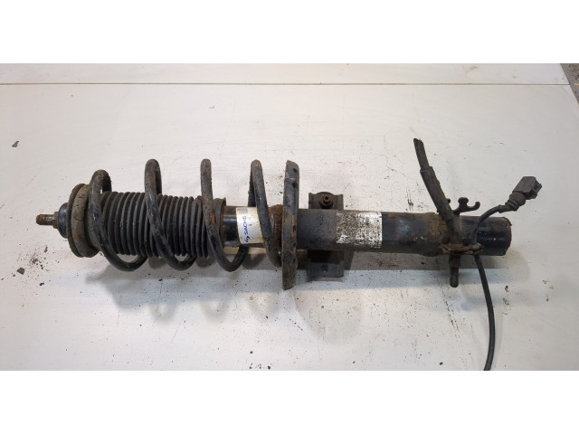 Стойка амортизатора Skoda Rapid