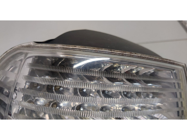 Задний фонарь