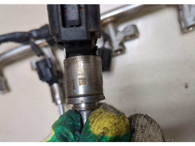 Форсунка топливная  Mazda CX-9 2016-    01010054803     