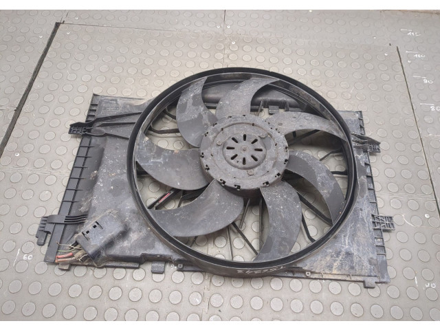 Вентилятор радиатора  Mercedes C W203 2000-2008           