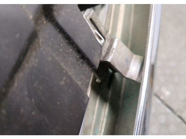 Решетка радиатора Infiniti QX56 2010-2013 623101ZR0A, 620721LA0H