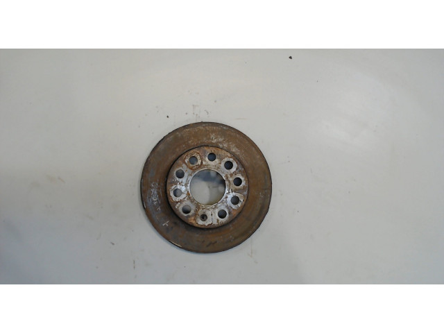 Диск тормозной Volkswagen Jetta 5 2004-2010 2.0 задний 1K0615601AC