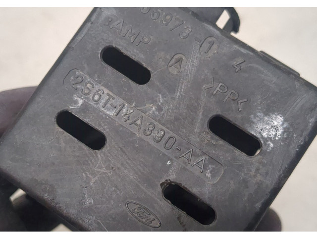 Блок реле  Ford Fusion 2002-2012          1.6