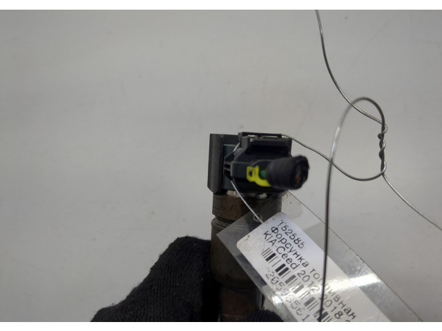 Форсунка топливная  KIA Ceed 2012-2018    338002A900, 0445110320     