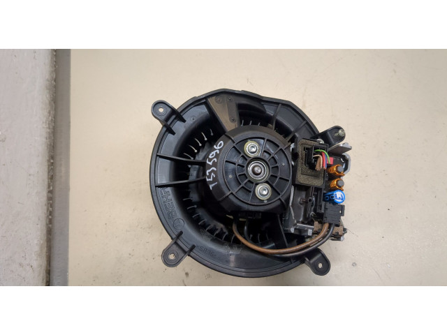 Моторчик печки  Mercedes CLS C219 2004-2010        