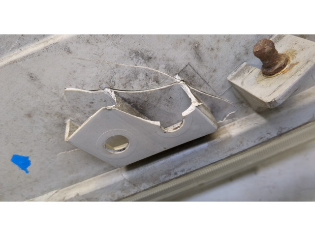 Фара передняя  Suzuki Grand Vitara 2005-2015 левая 