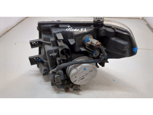 Фара передняя Nissan Pathfinder 2004-2014 правая