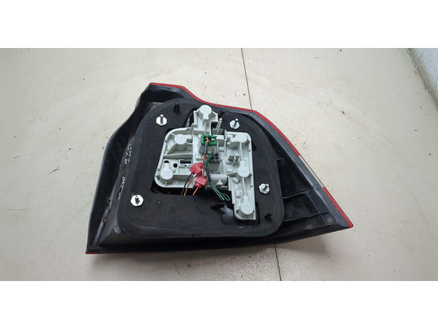 Задний фонарь          