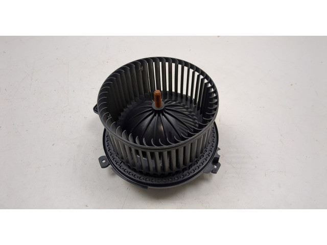 Моторчик печки  Cadillac XT5 2016-2019 84567419    84567419   