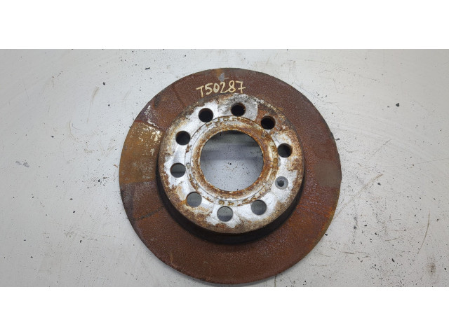 Диск тормозной Skoda Yeti 2009-2018 задний 1K0615601AB, 5Q0615601F