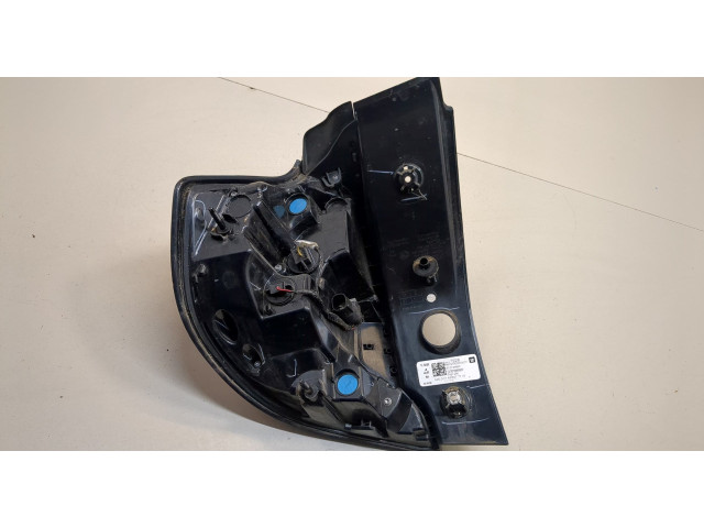 Задний фонарь 84307928, 812744860