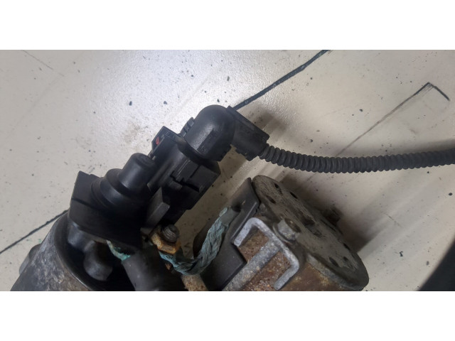 Стартер Skoda Rapid 1.2 02T911024N