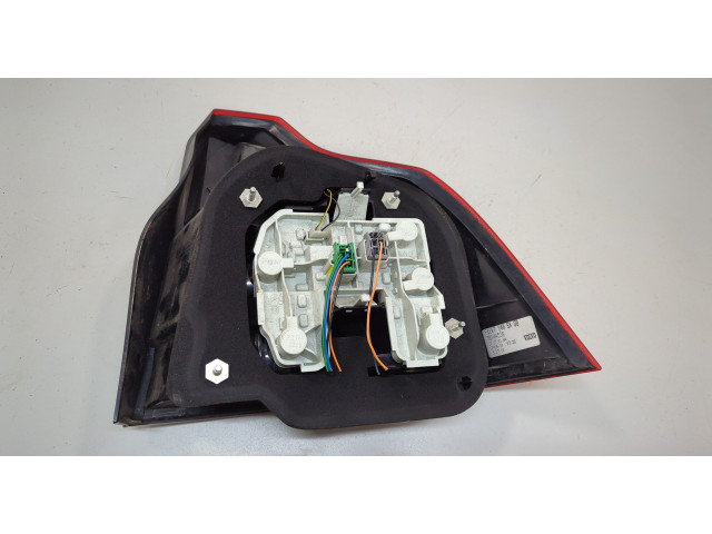 Задний фонарь          